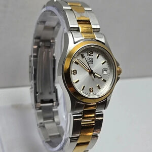 Womens ESQ by Movado E5294 28mm Gold Silver Tone Date Watch New Battery Dainty